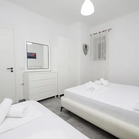 Jimi Apartment